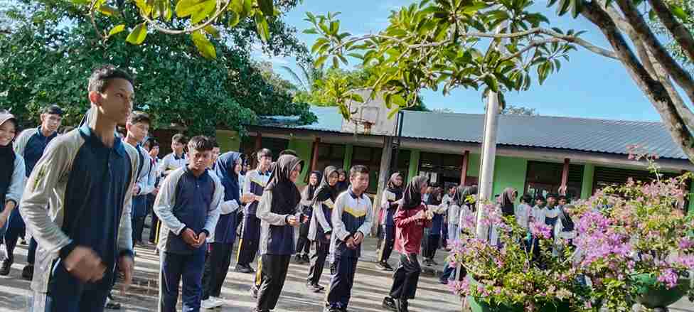 Gerimis Tak Surutkan Semangat, Nesamba Gelar Senam Anak Indonesia Hebat