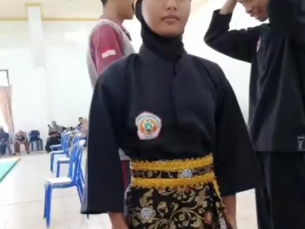 Hebat! Nuzdla Al Ishlah, Siswi Kelas 7B SMPN 1 Membalong Raih Juara 2 O2SN Pencak Silat Tingkat Kabupaten 2026
