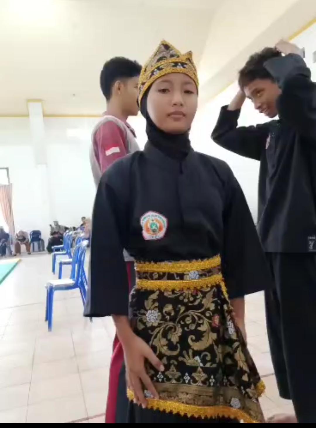Hebat! Nuzdla Al Ishlah, Siswi Kelas 7B SMPN 1 Membalong Raih Juara 2 O2SN Pencak Silat Tingkat Kabupaten 2026 Hebat! Nuzdla Al Ishlah, Siswi Kelas 7B SMPN 1 Membalong Raih Juara 2 O2SN Pencak Silat Tingkat Kabupaten 2026