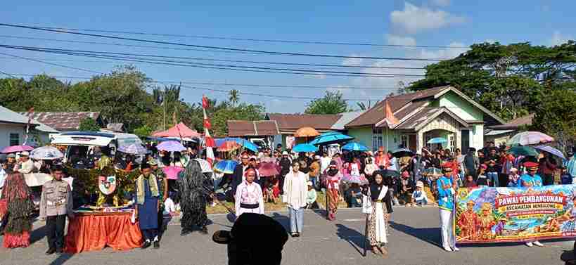 Semarak HUT RI ke-81: SMPN 1 Membalong Sabet Juara di Ajang Pawai Pembangunan dan Lomba Menyanyi Lagu Daerah
