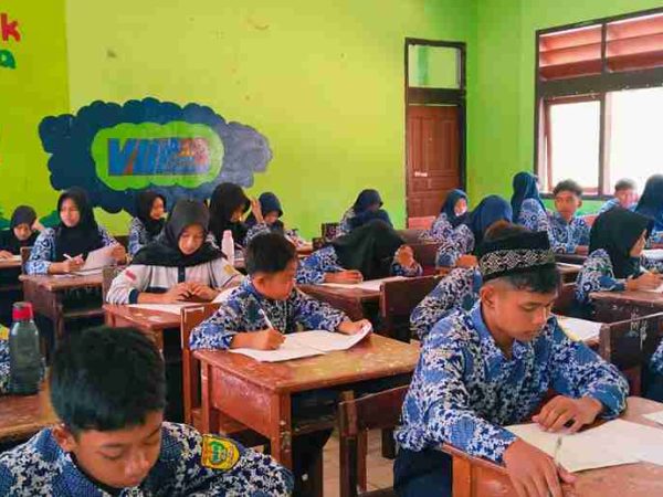 SMPN 1 Membalong Gelar Sumatif Tengah Semester Ganjil TA 2026/2027 dengan Tertib dan Disiplin